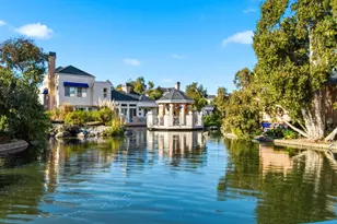 810 Lakeshore Dr., Redwood City, CA 94065 - Photo 31
