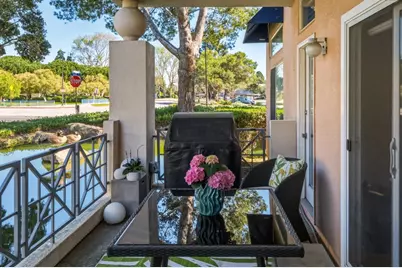 810 Lakeshore Dr, Redwood City, CA 94065 - Photo 29
