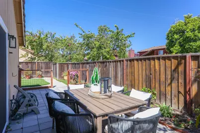 799 Pitcairn Dr, Foster City, CA 94404 - Photo 81