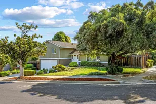 200 Danville Dr, Los Gatos, CA 95032 - Photo 3