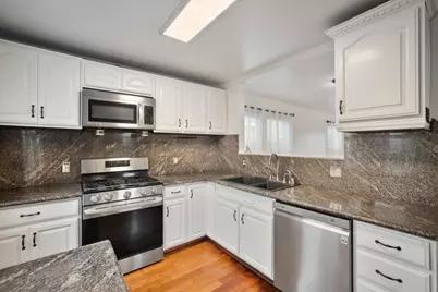 10510 East Ct, Oakland, CA 94603 - Photo 7