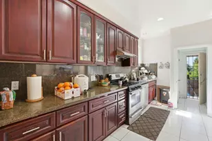 881 W MacArthur Blvd, Emeryville, CA 94608 - Photo 15