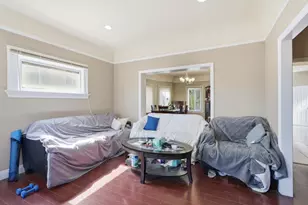 881 W MacArthur Blvd, Emeryville, CA 94608 - Photo 11