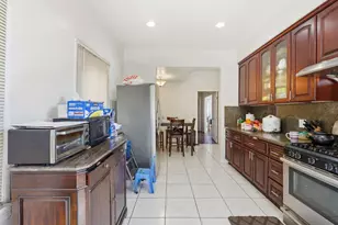 881 W MacArthur Blvd, Emeryville, CA 94608 - Photo 17