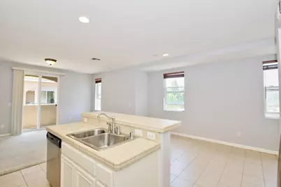 63 Ede Ln, Milpitas, CA 95035 - Photo 3