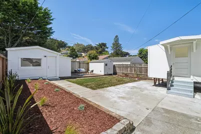 330 Paloma Ave, Pacifica, CA 94044 - Photo 33