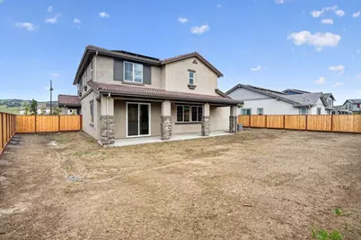 197 Golden Gate Ln, Vacaville, CA 95687 - Photo 15