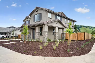 197 Golden Gate Ln, Vacaville, CA 95687 - Photo 17