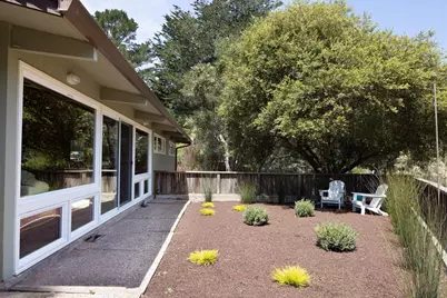 1 Crescent Cir, Monterey, CA 93940 - Photo 3