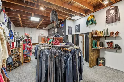 7451 Monterey Rd, Gilroy, CA 95020 - Photo 17