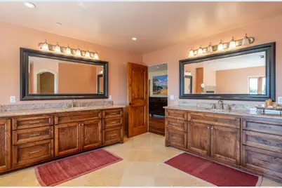 67 Tucker Rd, Royal Oaks, CA 95076 - Photo 15