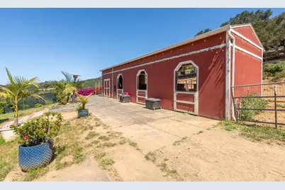 67 Tucker Rd, Royal Oaks, CA 95076 - Photo 27