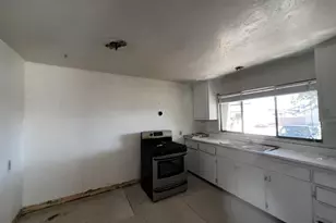 1225 Cypress St, East Palo Alto, CA 94303 - Photo 13