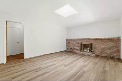 4373 Vistapark Dr, San Jose, CA 95136 - Photo 11