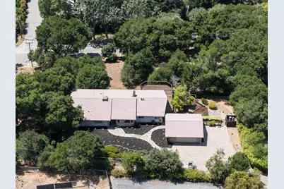 26854 Robleda Ct, Los Altos Hills, CA 94022 - Photo 5