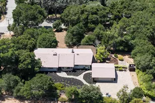 26854 Robleda Ct, Los Altos Hills, CA 94022 - Photo 5