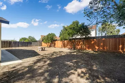 101 Recht St, Hollister, CA 95023 - Photo 23