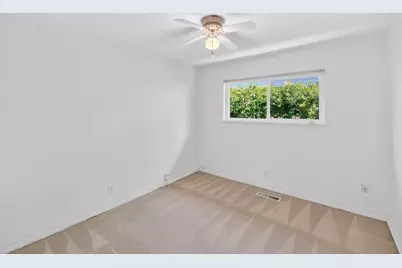 879 El Rio Dr, San Jose, CA 95125 - Photo 21