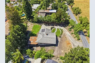 208 Mill Creek Rd, Fremont, CA 94539 - Photo 47