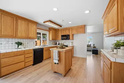 17065 Peppertree Dr, Morgan Hill, CA 95037 - Photo 11