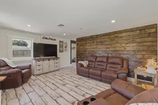 10930 Foothill Ave, Gilroy, CA 95020 - Photo 35