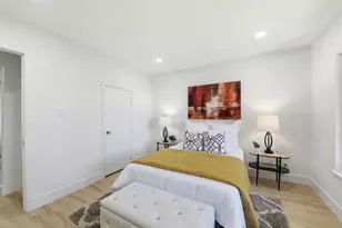 2115 University Ave, Mountain View, CA 94040 - Photo 9