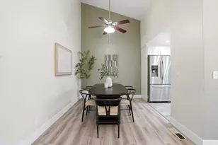 1381 Millich Ln, San Jose, CA 95117 - Photo 9