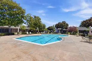 1381 Millich Ln, San Jose, CA 95117 - Photo 43