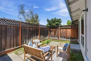 1381 Millich Ln, San Jose, CA 95117 - Photo 33