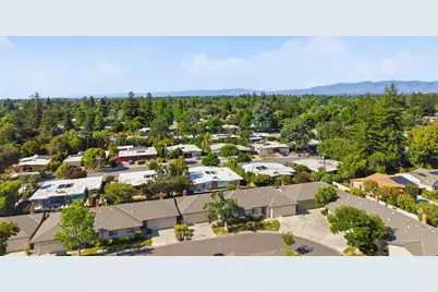 1247 E Fremont Ter, Sunnyvale, CA 94087 - Photo 25