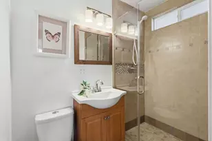 569 Maple Ave, Sunnyvale, CA 94085 - Photo 15