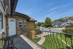 2859 Broken Oak Ct, San Jose, CA 95148 - Photo 23