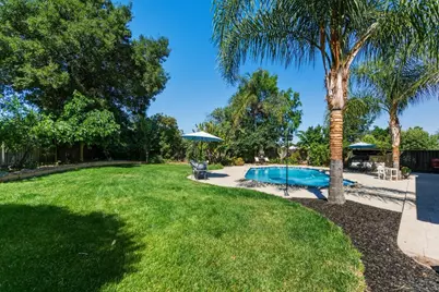 2859 Broken Oak Ct, San Jose, CA 95148 - Photo 35