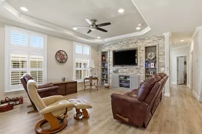 563 Mill Pond Dr 563, San Jose, CA 95125 - Photo 5