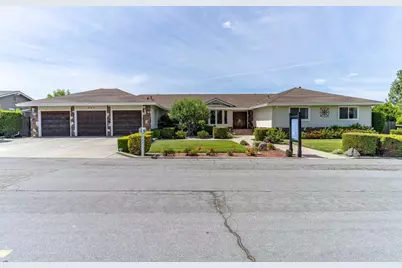 747 Ridgemark Dr, Hollister, CA 95023 - Photo 5