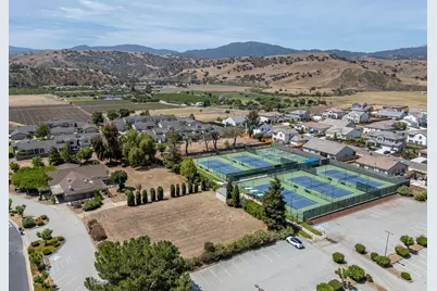 747 Ridgemark Dr, Hollister, CA 95023 - Photo 89