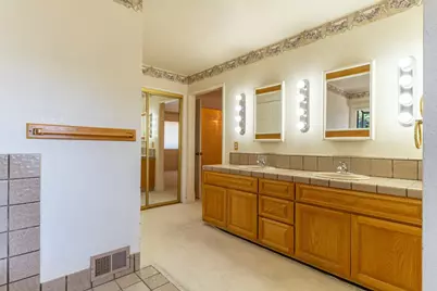 747 Ridgemark Dr, Hollister, CA 95023 - Photo 37