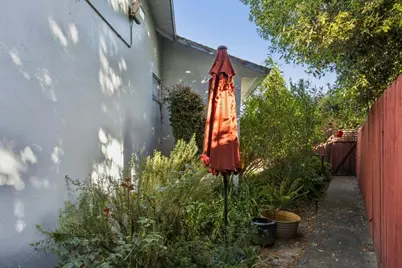2852 Mariposa Dr, Burlingame, CA 94010 - Photo 89