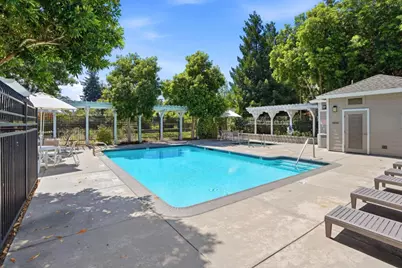 1982 W Bayshore Rd 322, East Palo Alto, CA 94303 - Photo 29