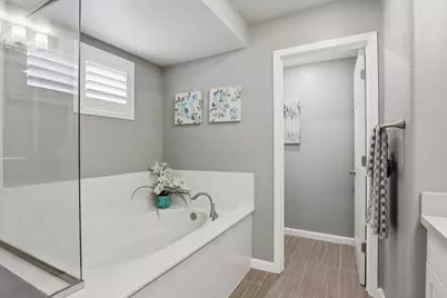 2220 Rosenblatt St, Hayward, CA 94544 - Photo 27