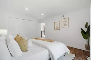 524 Sand Hill Cir, Menlo Park, CA 94025 - Photo 35