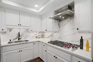 524 Sand Hill Cir, Menlo Park, CA 94025 - Photo 9
