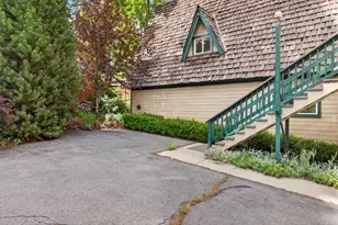 454 Peninsula Dr A - B, Westwood, CA 96137 - Photo 9