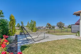 745 S Ridgemark Dr, Hollister, CA 95023 - Photo 45