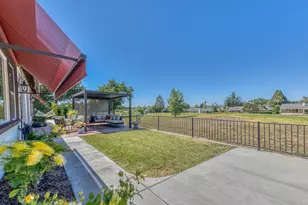 745 S Ridgemark Dr, Hollister, CA 95023 - Photo 43