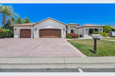 745 S Ridgemark Dr, Hollister, CA 95023 - Photo 1