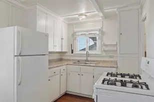 215 6th St, Pacific Grove, CA 93950 - Photo 11