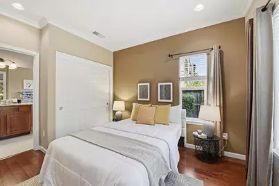 2222 Raspberry Ln, Mountain View, CA 94043 - Photo 23