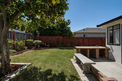 2404 Fernwood Ave, San Jose, CA 95128 - Photo 31