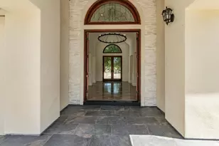 1080 Finley Rd, Pleasanton, CA 94588 - Photo 5
